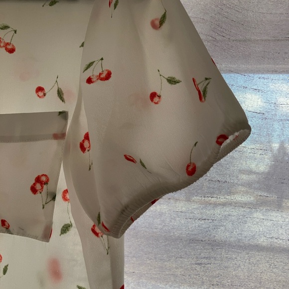 Pink Rose short sleeve top with cherries - Picture 4 of 8